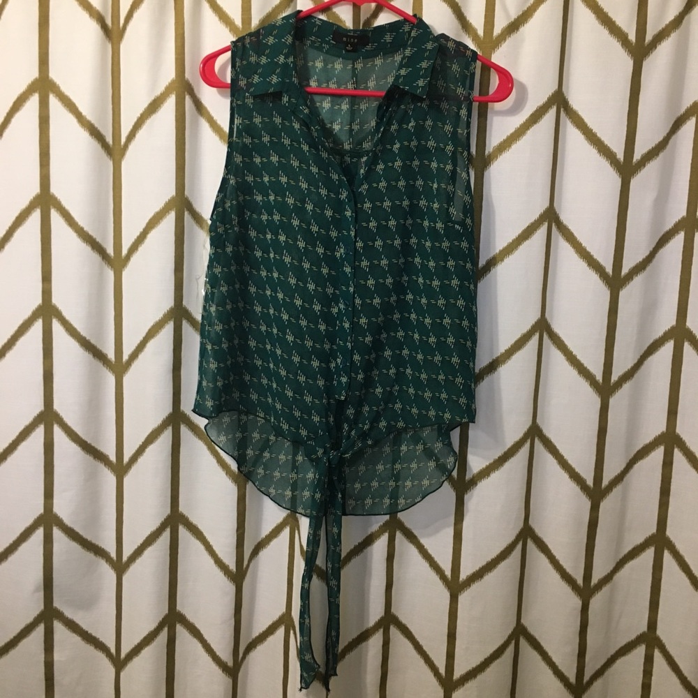 Cropped tied button up blouse